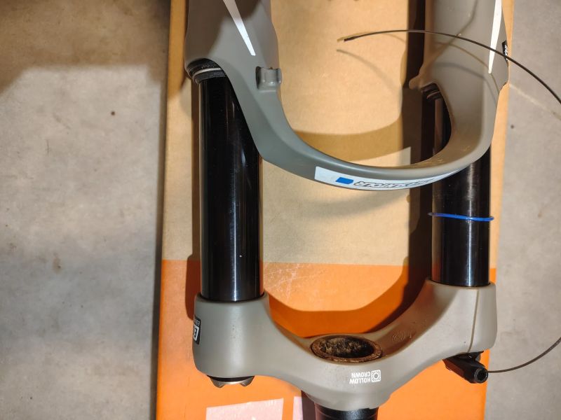 SR Suntour Axon 34 elite