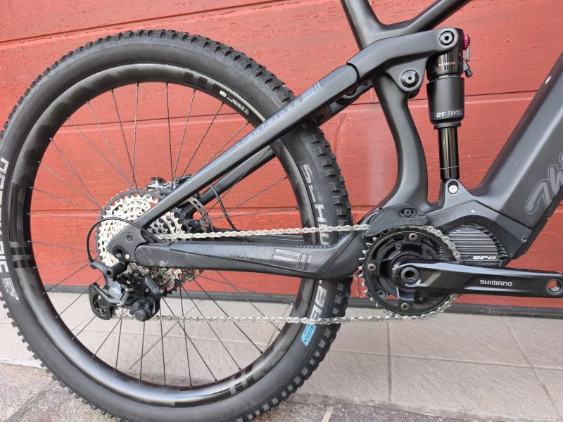 Thömus Lightrider E2 Pro 726Wh, karbonová kola, velikost M