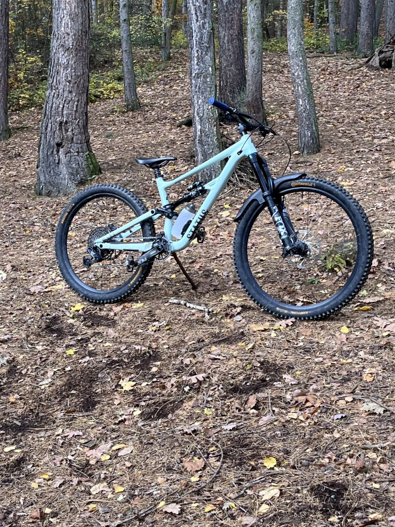  Prodám Specialized Status 160