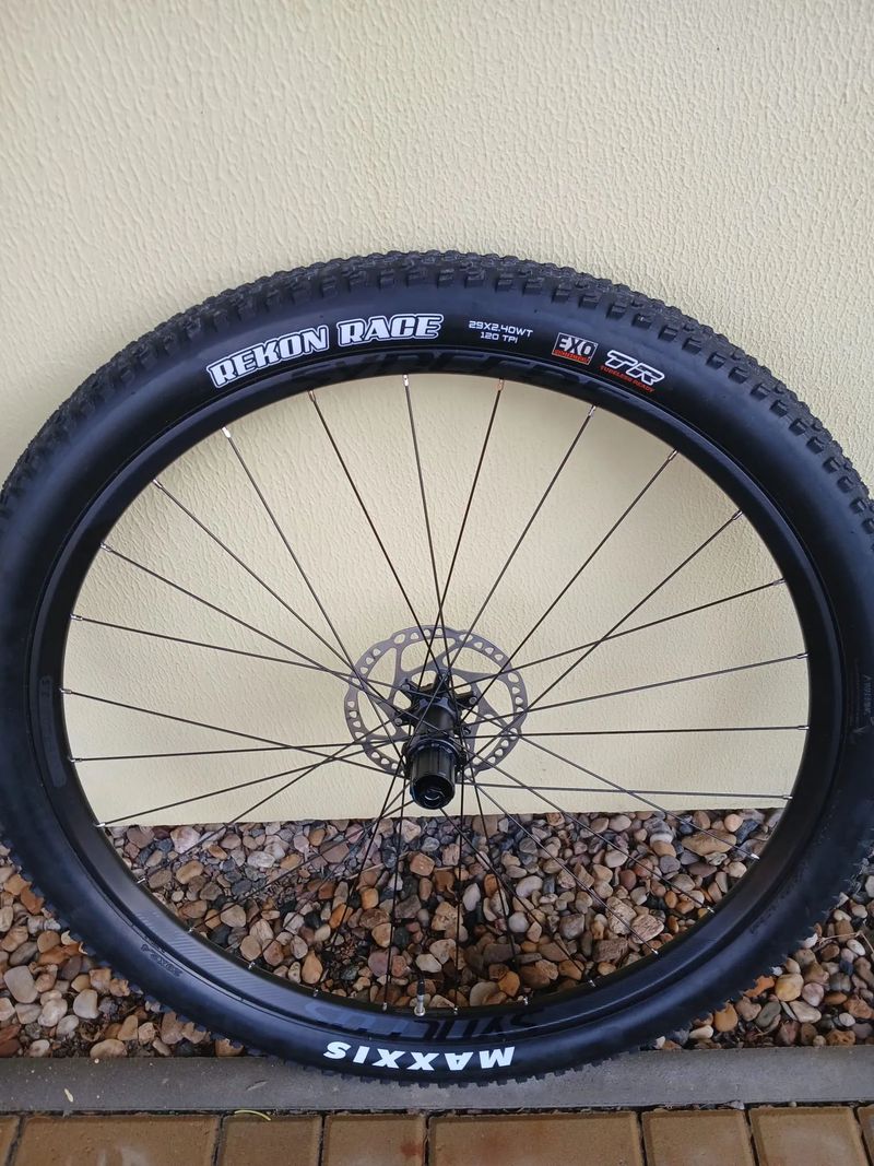 Zapletená kola 29" Syncros