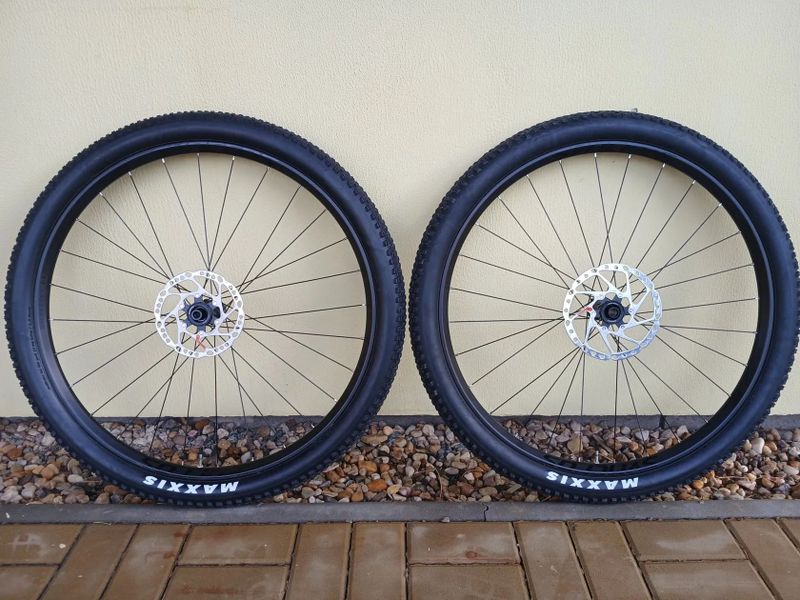 Zapletená kola 29" Syncros