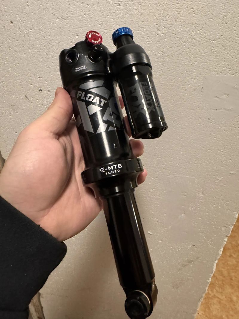 Fox float X performence elite 205x65 Trunnion