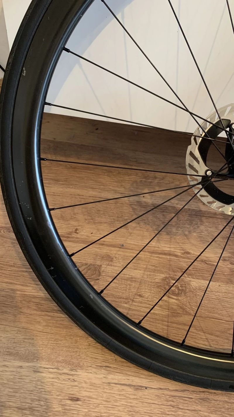 Zapletena kola silnični kola IDEA R35