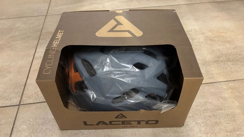 LACETO Camino (L) 220g (NOVÁ)