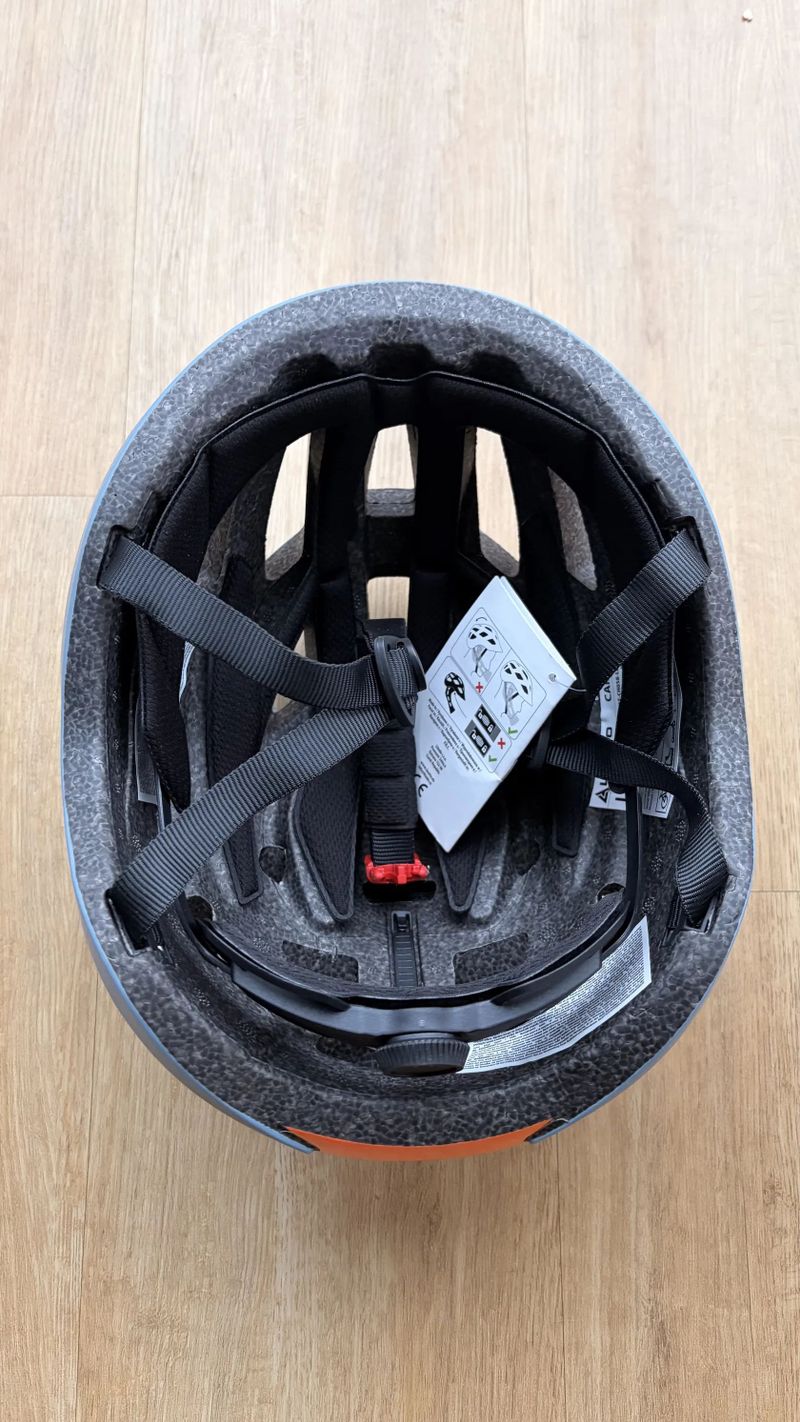 LACETO Camino (L) 220g (NOVÁ)