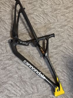 Cannondale Scalpel carbon 2 rám + tlumič