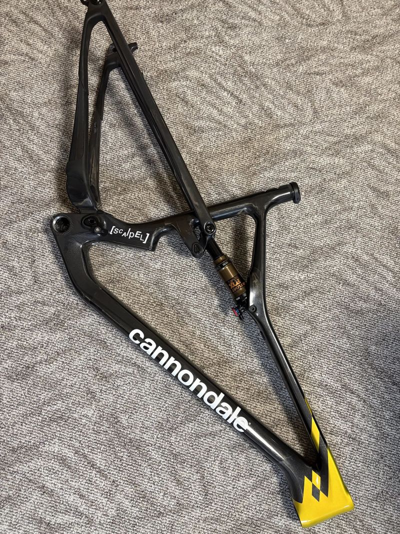 Cannondale Scalpel carbon 2 rám + tlumič