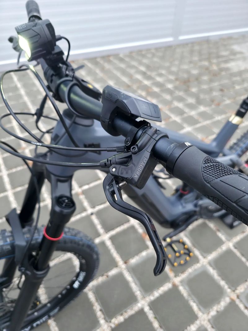 Elektrokolo Cube Stereo Hybrid 160 HPC Race 625Wh 2022 27,5"