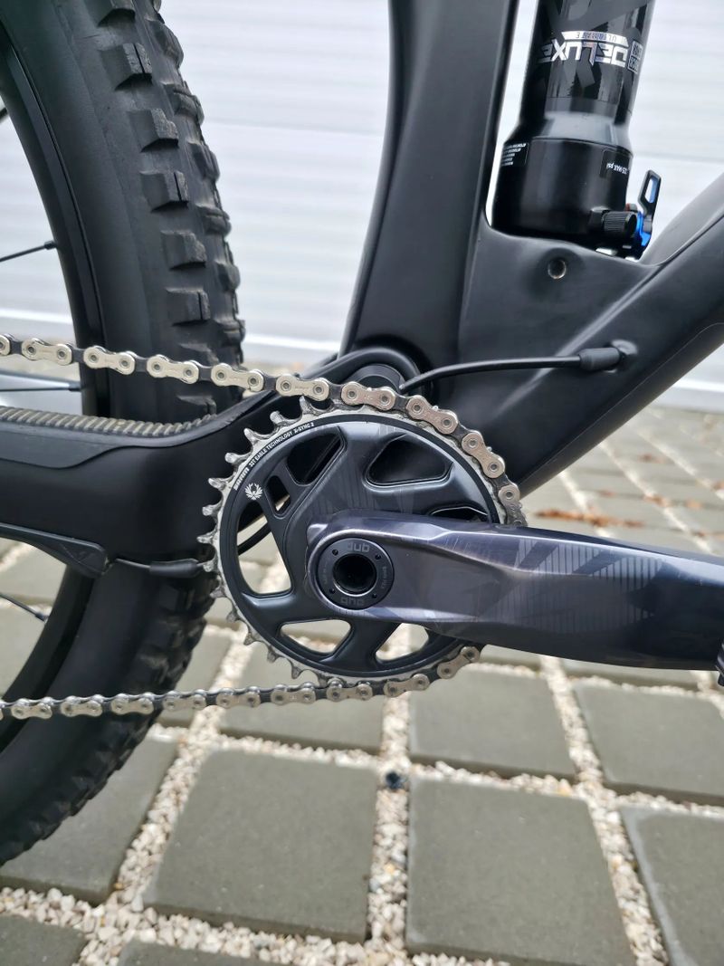 Horské kolo YT IZZO Uncaged 4 Blaze Carbon 2021 29″ velikost XL