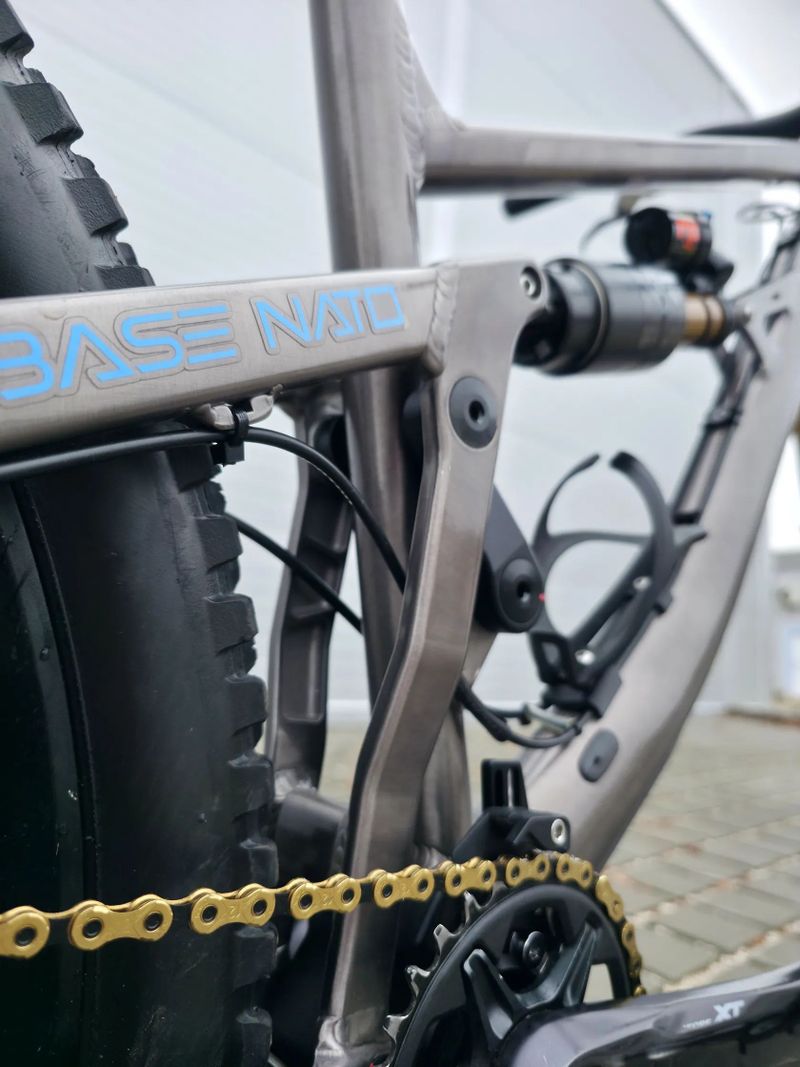 Horské kolo EXEPT BASE NATO 4 PRO 2024 29" velikost M