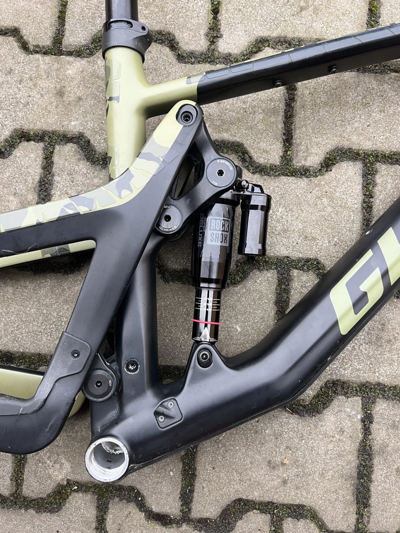 Rám Ghost Riot trail CF