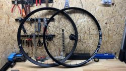 Enduro/Trail zaplety, předek karbon, zadek hlíník