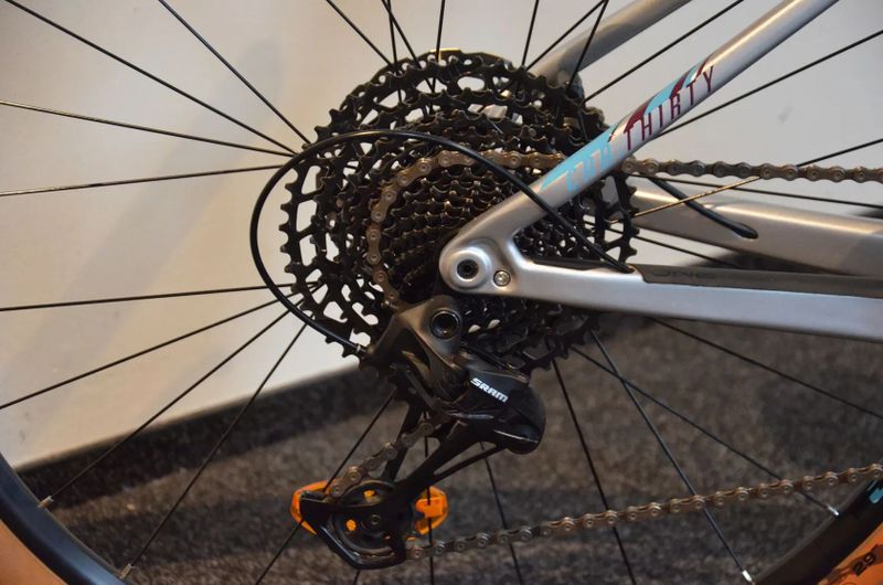 Rock Machine CATHERINE CRB 30-29