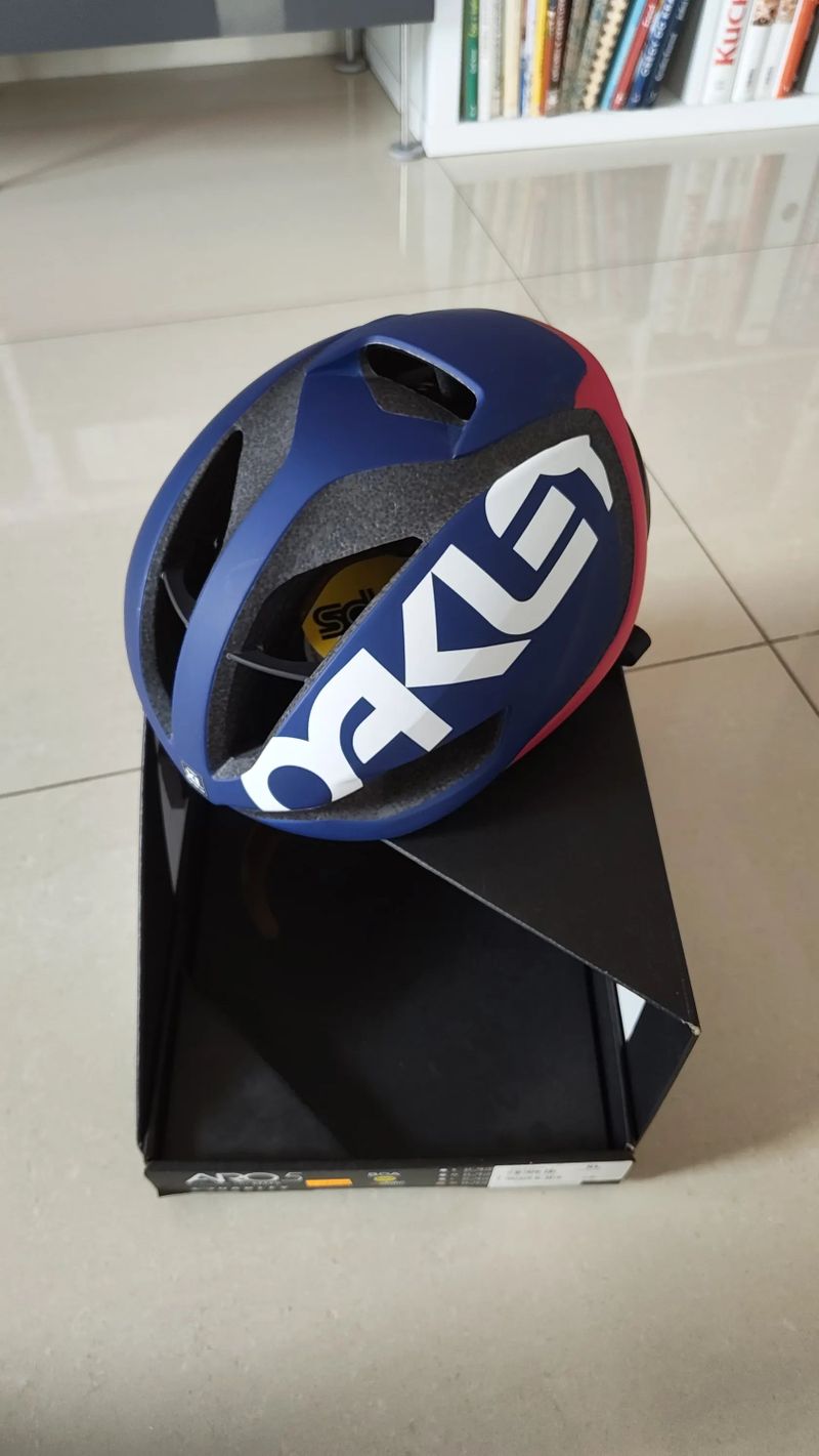 Oakley ARO5 Team Royal