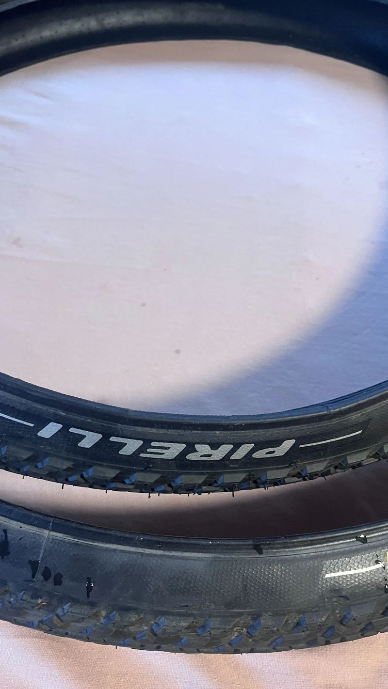 Pirelli cinturato gravel M