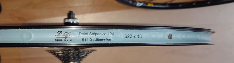 Kross kolo: Maxbike 24" C400 - SH Deore 3x9 | Ocel Vidlice | Sapim 2.0