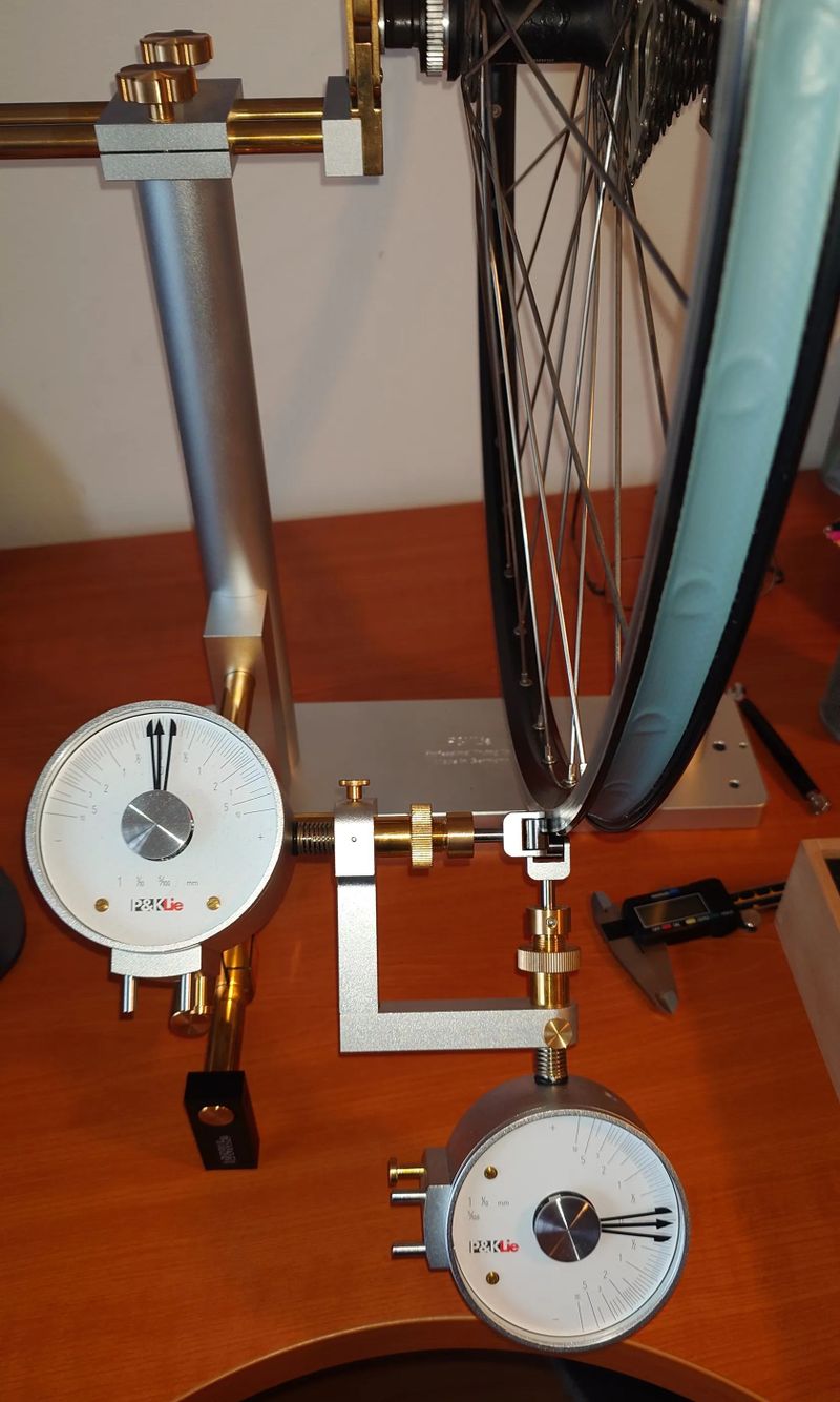 Kross kolo: Maxbike 24" C400 - SH Deore 3x9 | Ocel Vidlice | Sapim 2.0