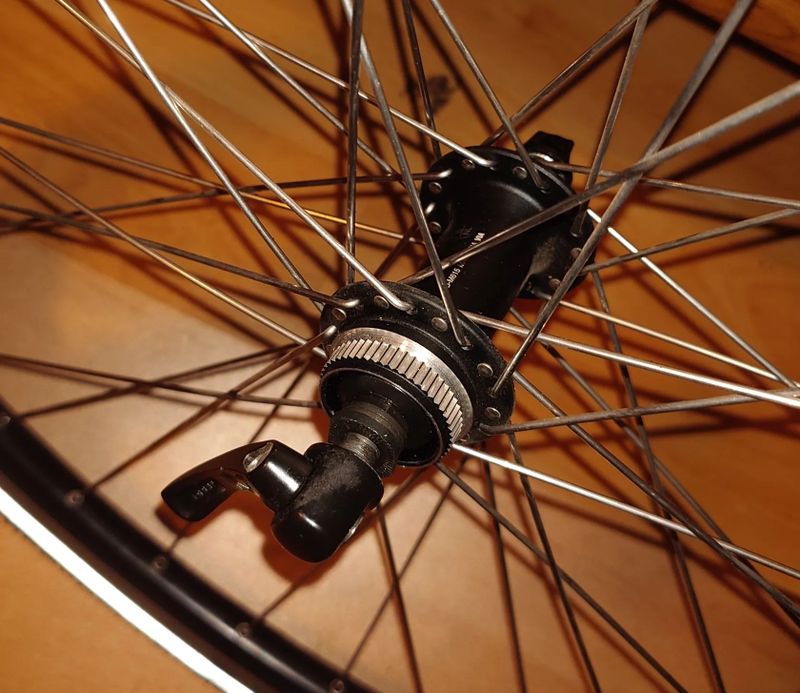 Kross kolo: Maxbike 24" C400 - SH Deore 3x9 | Ocel Vidlice | Sapim 2.0