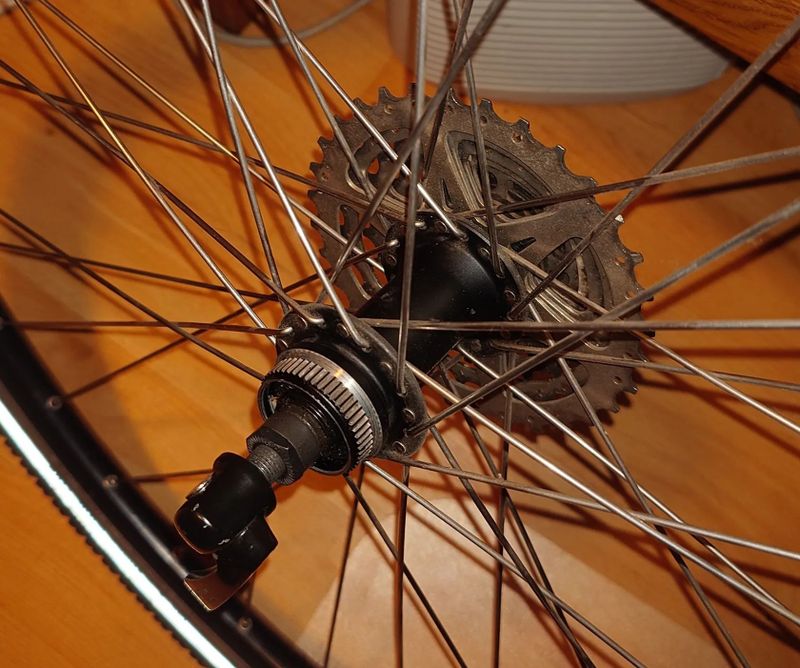 Kross kolo: Maxbike 24" C400 - SH Deore 3x9 | Ocel Vidlice | Sapim 2.0