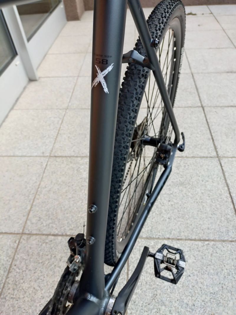 Author Aura XR5 2020