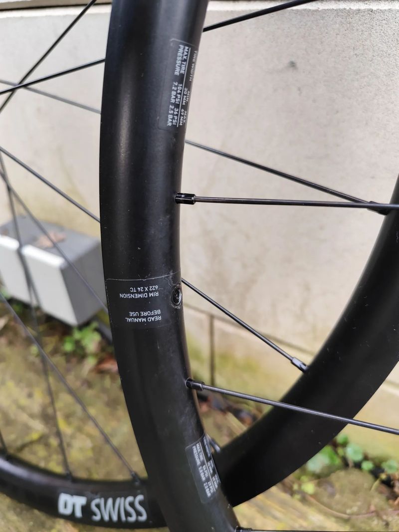 Zapletená kola DT Swiss Gravel LN 370 Ratchet