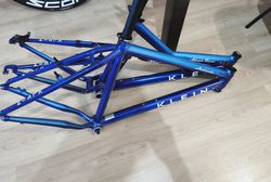 Klein Adept / Attitude