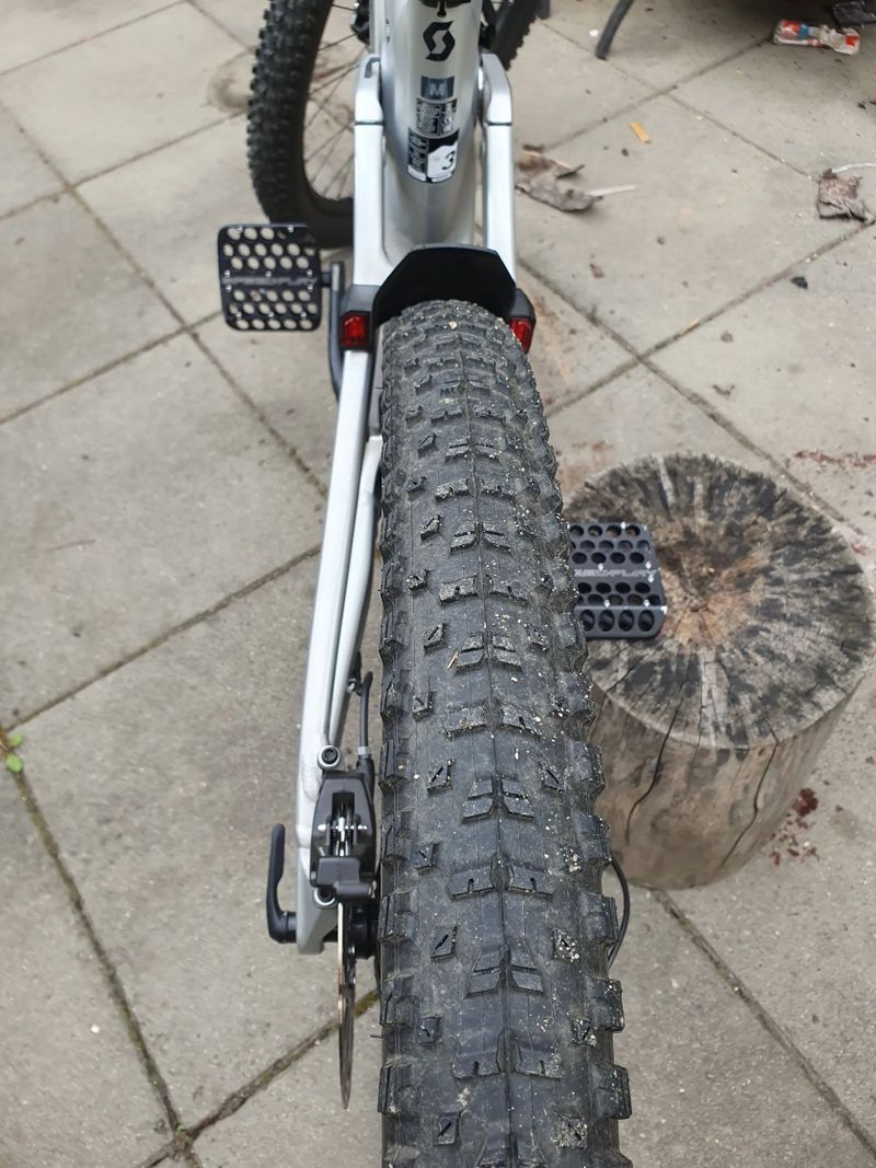 Scott Strike eRIDE 920 EVO koupeno nové v ČR. Do SRPNA 2027 v záruce výrobce 