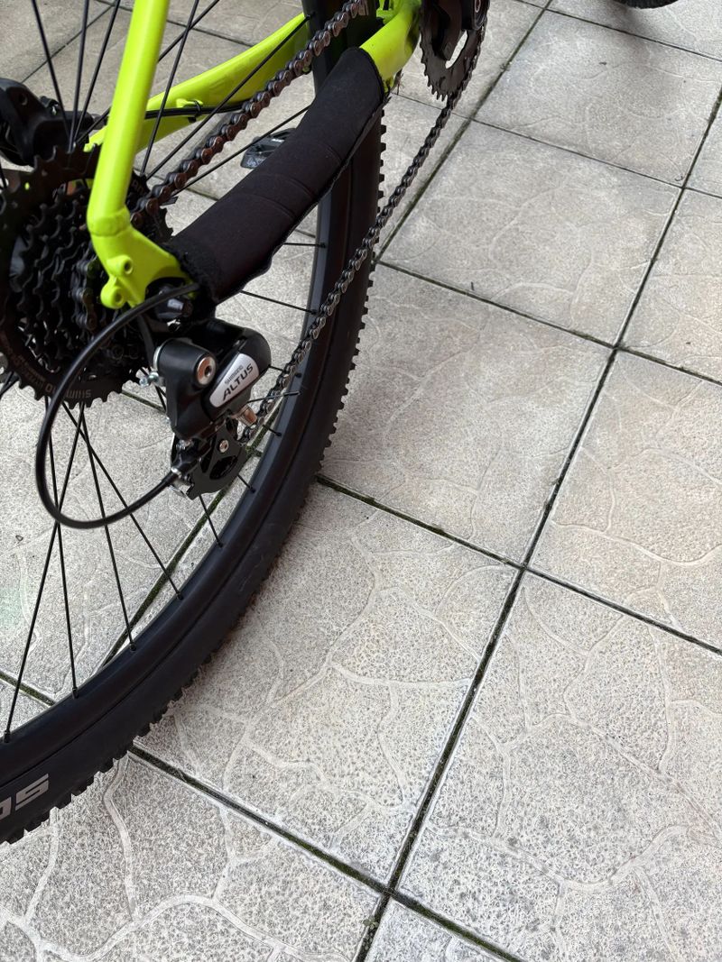 Superior Superior XC 819 matte lime/neon