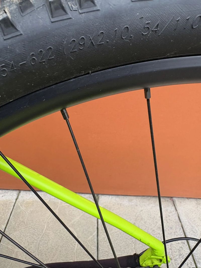 Superior Superior XC 819 matte lime/neon