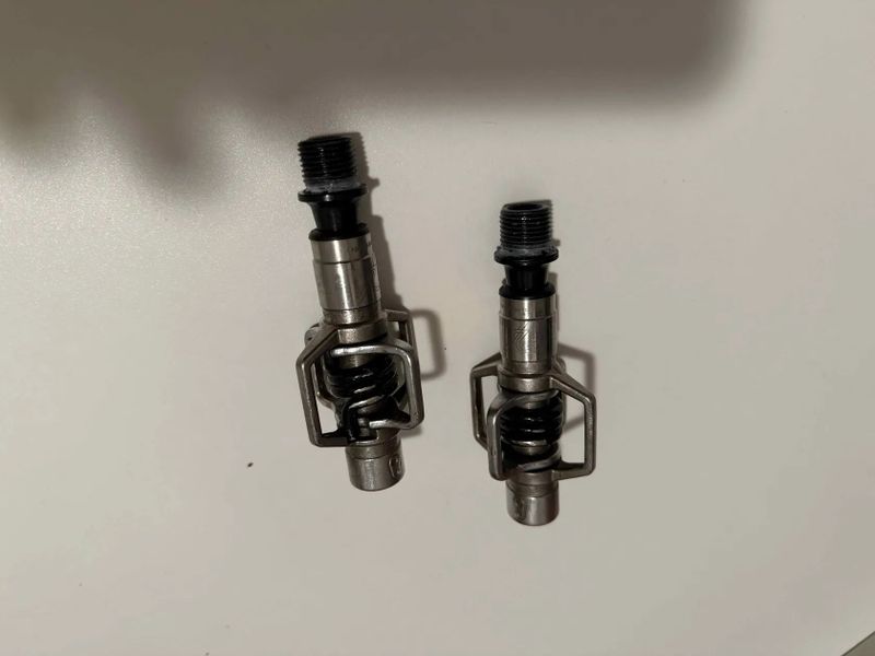 tretry DMT + pedály