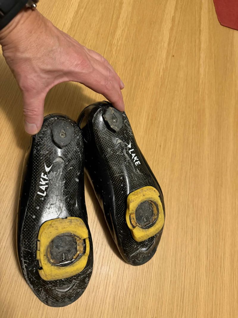 silniční tretry Lake