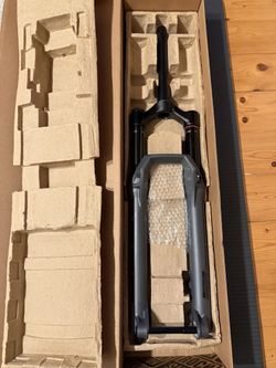 RockShox ZEB Ultimate Charger 3.1 RC2 DebonAir+ 29" 44mm Boost 160mm