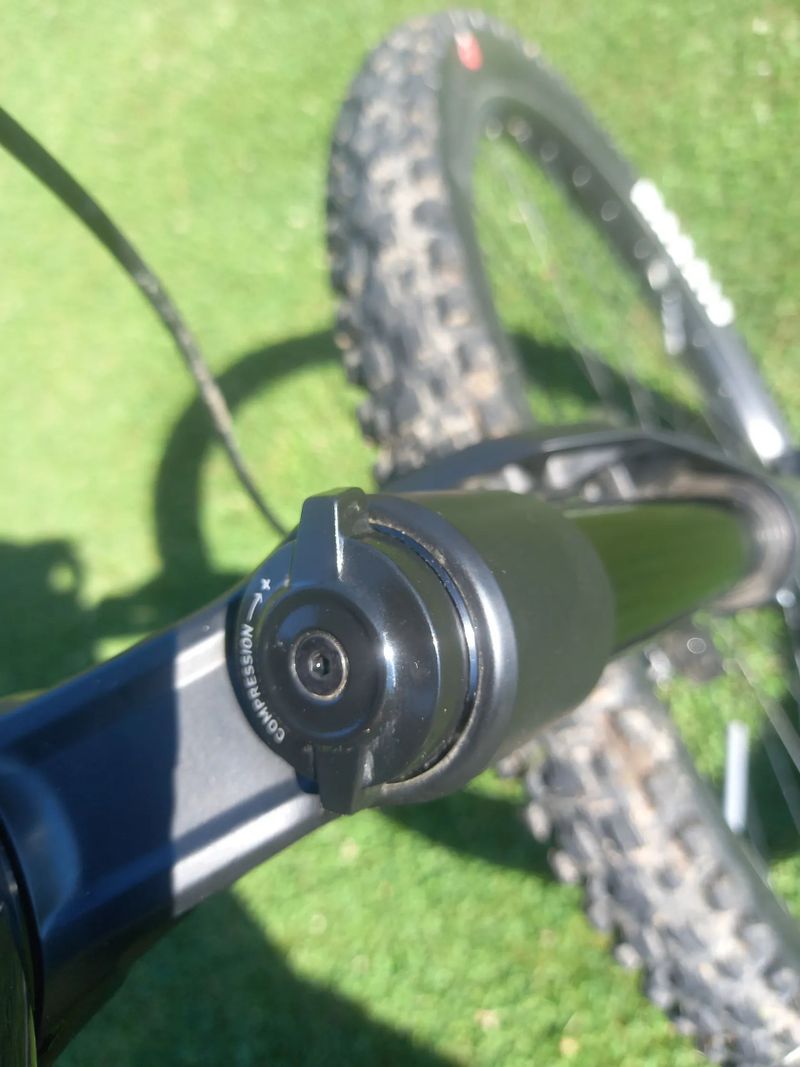 Canyon SPECTRAL ON CF 7 CARBON 900WH