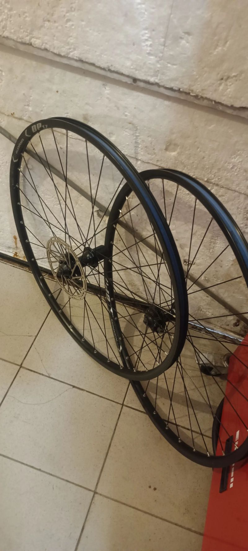 Sada 2x10 včetně kol