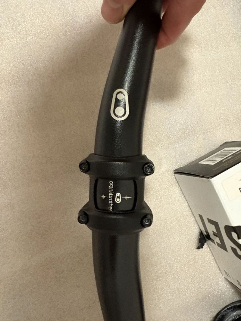  Qayron Carma (XL / spíše L) - rámová sada + příslušenství