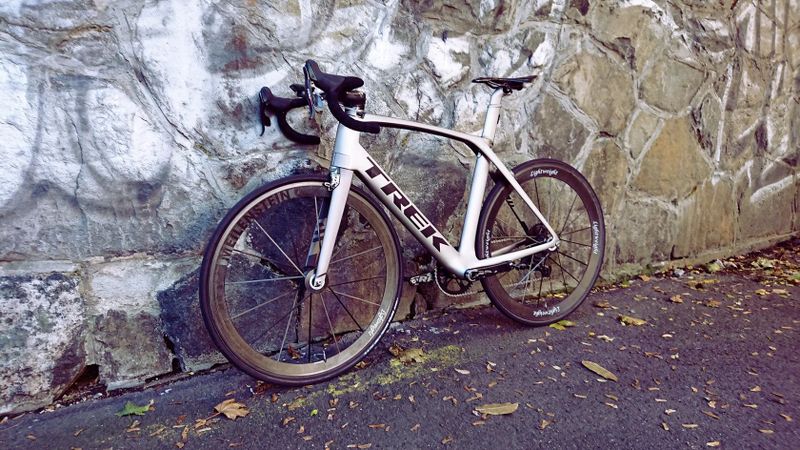 Trek Madone Aero 1x13 - 6,8 kg Špičkový aero speciál bez kompromisů