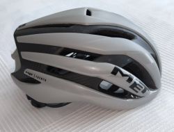 Met Trenta 3K Carbon