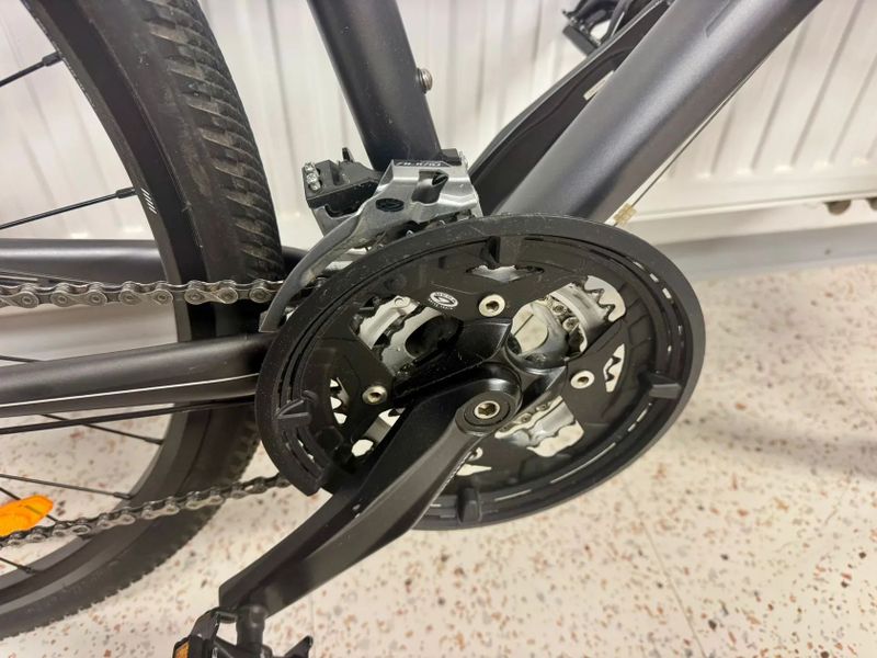 dámské trekingové kolo Specialized Ariel růžovo-černé téměř neježděné