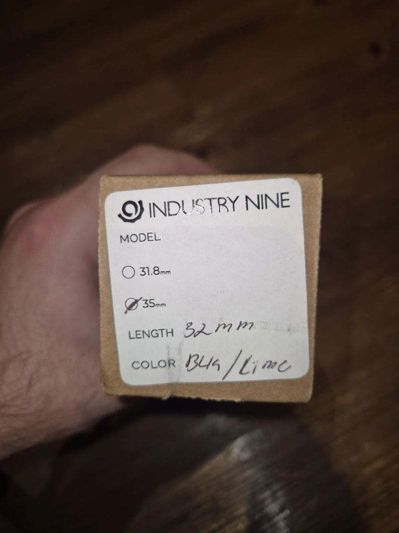 Představec Industry Nine A35 custom, 32mm