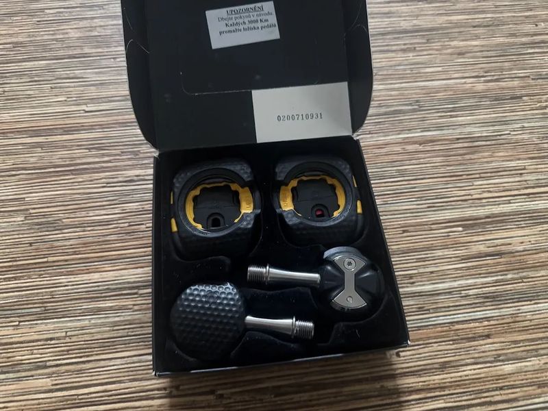  Speedplay Aero nášlapy s titanovou osou (Wahoo)