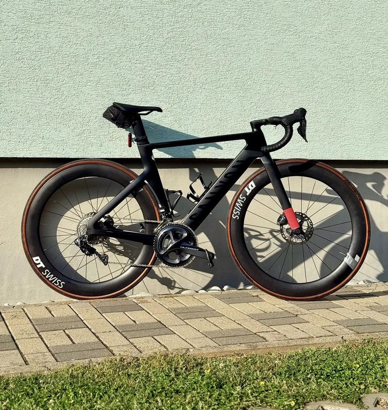 Canyon Aeroad CF SLX 8 Disc Di2
