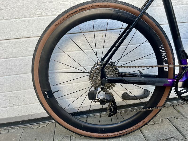 Canyon Inflite CF SL 7 AXS + powermeter Quarq