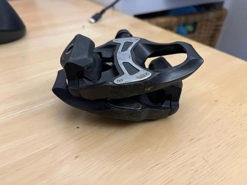 Prodám silniční pedály Shimano 105 5800 carbon SPD-SL