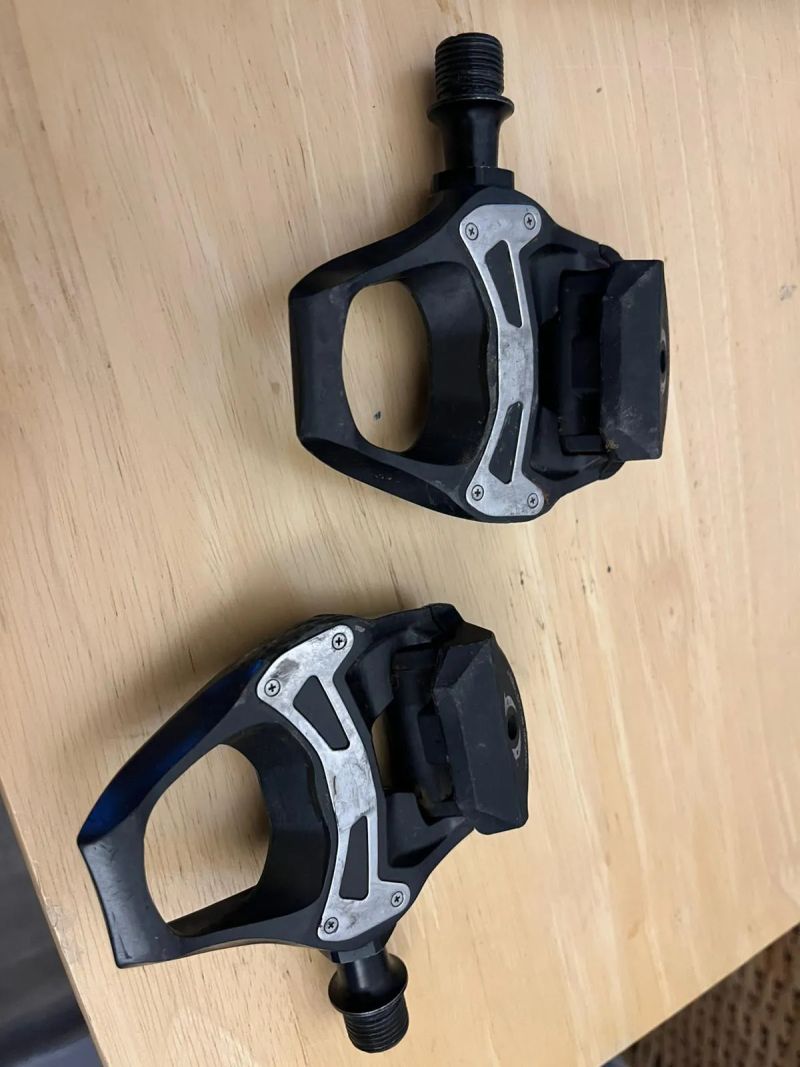 Prodám silniční pedály Shimano 105 5800 carbon SPD-SL