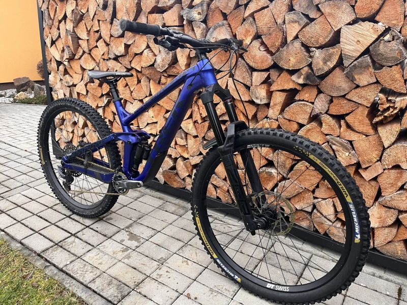Trek Slash 8