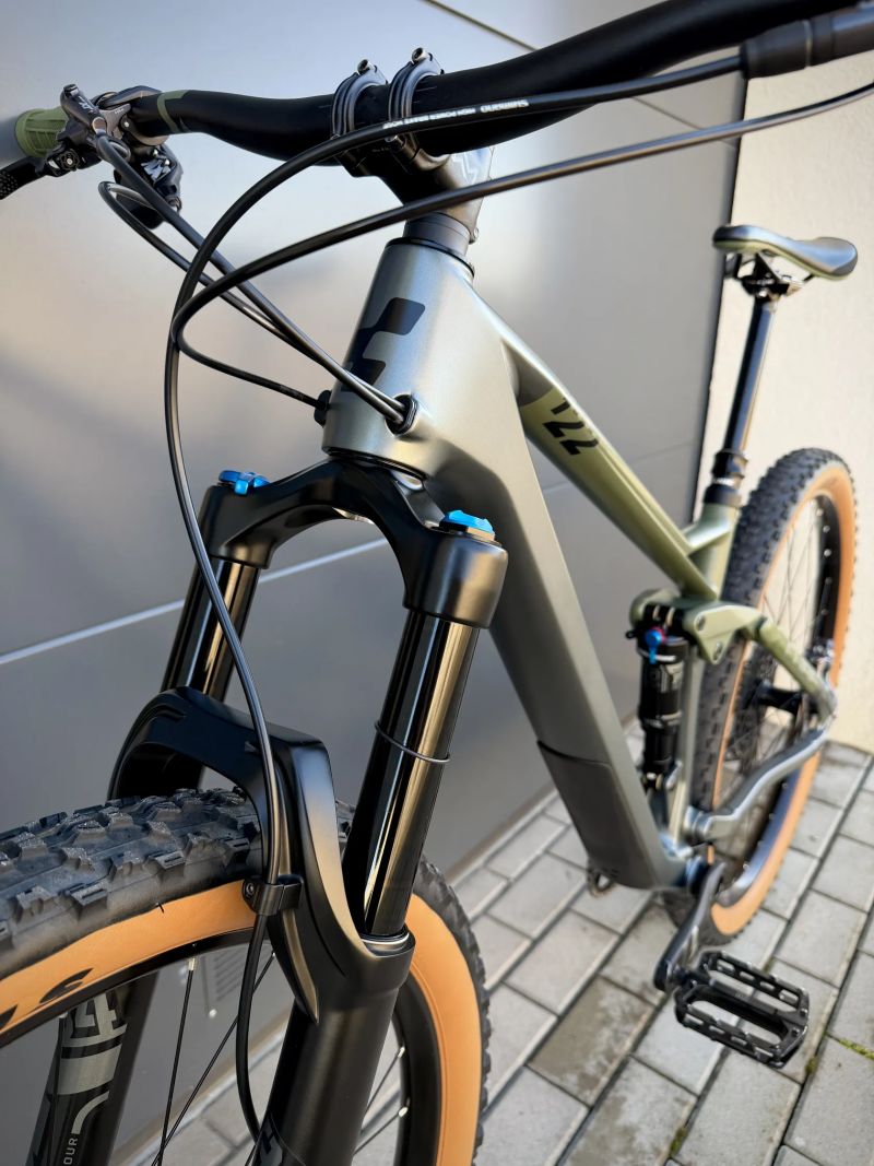 Cube Stereo One22 HPC TM 2023, carbon, 29”