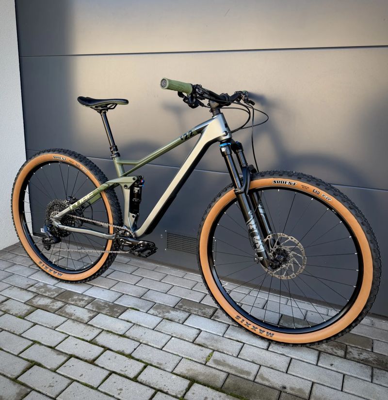 Cube Stereo One22 HPC TM 2023, carbon, 29”