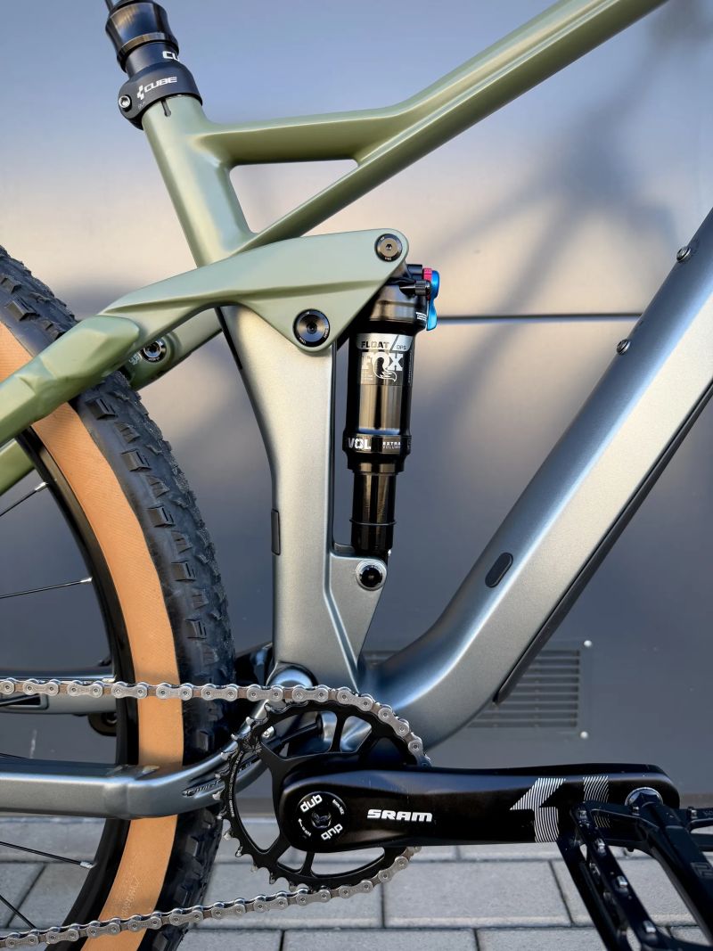 Cube Stereo One22 HPC TM 2023, carbon, 29”