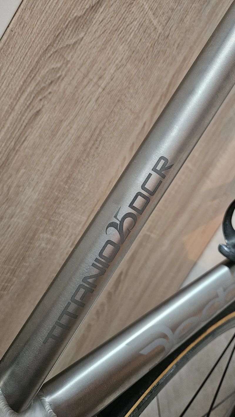 Dedacciai Strada 25 Titanium