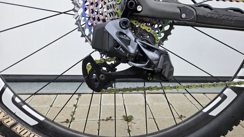 Pivot Cycles MACH 4 SL (velikost M)